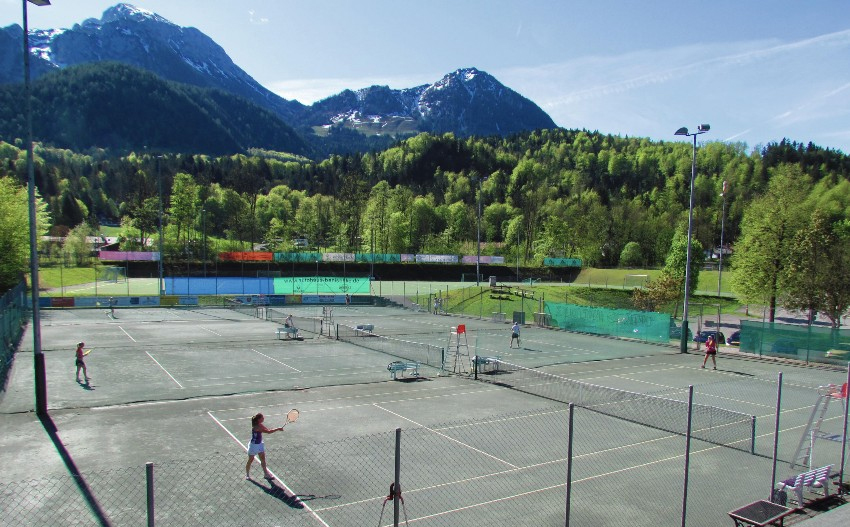 Tennisplatz Schoenau 9