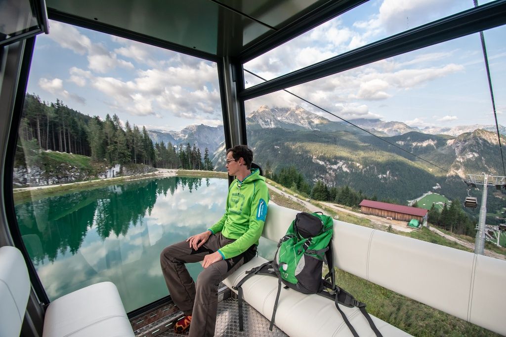 Blick aus der Jennerbahn Gondel zum Speicherteich
