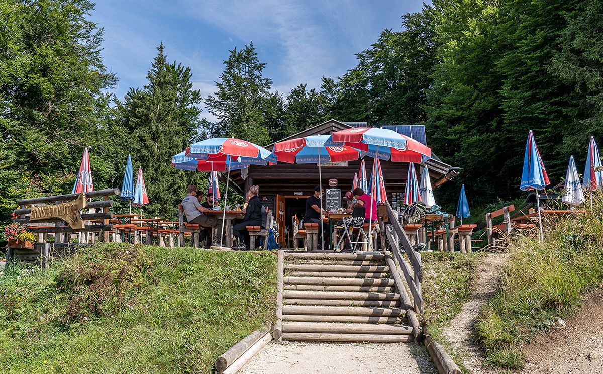 Die Grünsteinhütte unweit des Grünstein-Gipfels