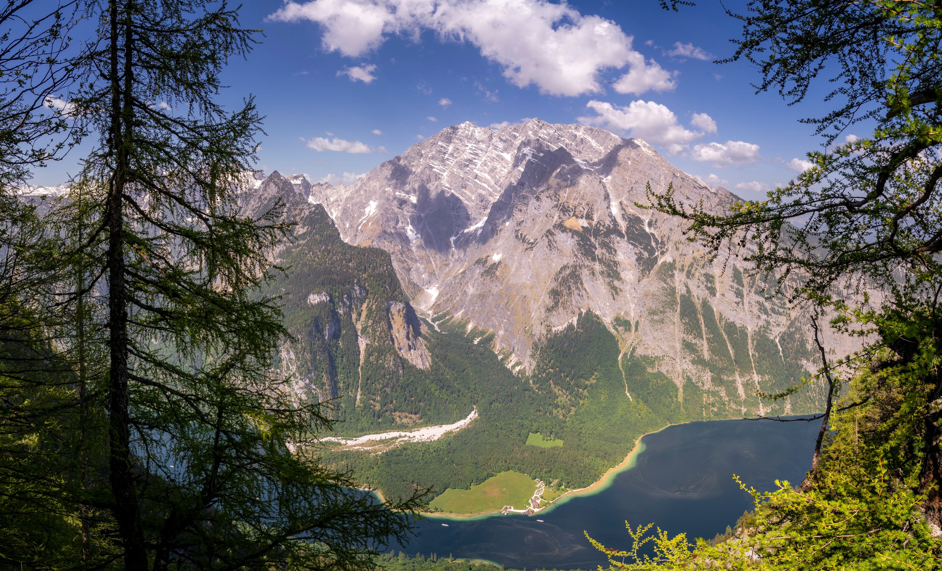 Blick vom Feuerpalfen zum Königssee und Watzmann