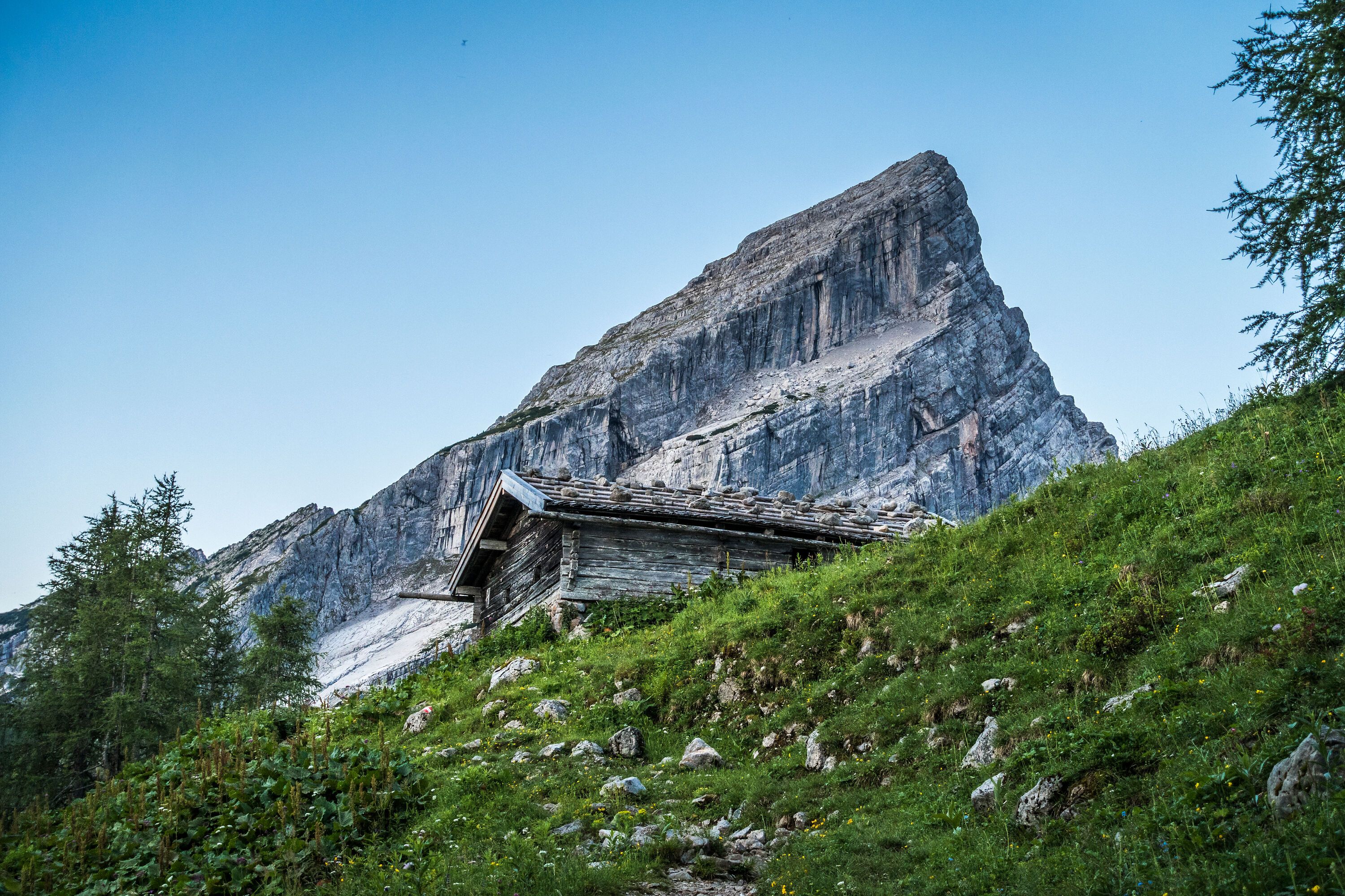 Die Falzalm vor dem kleinen Watzmann